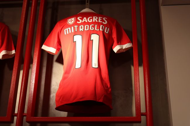 せっかくなので、シャツ買おうかなぁ♪<br />でもミトログルは渋すぎなので買わない(;^_^A