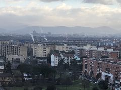 イタリア旅行最初のフィレンツェに少しだけ失望しながらも、気を取り戻しながら、今日はナポリに旅立ちます。少し寒々としたフィレンツェでしたが天気が回復しています。