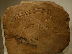 「スコットランド国立博物館」に到着。
この博物館も無料です♪

紀元前4000～2000年のものも無料で見られます！