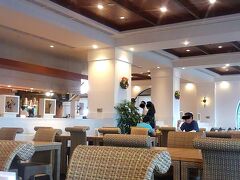 アリビラ２泊目の朝食はハナハナでバイキング。