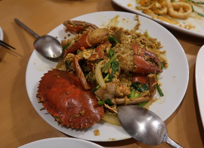 出来上がったプーパッポンカリー。　〇