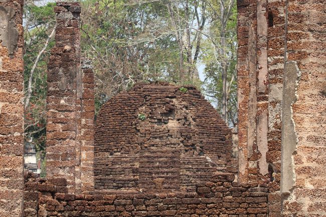 Wat Chedi cheddar thaeo