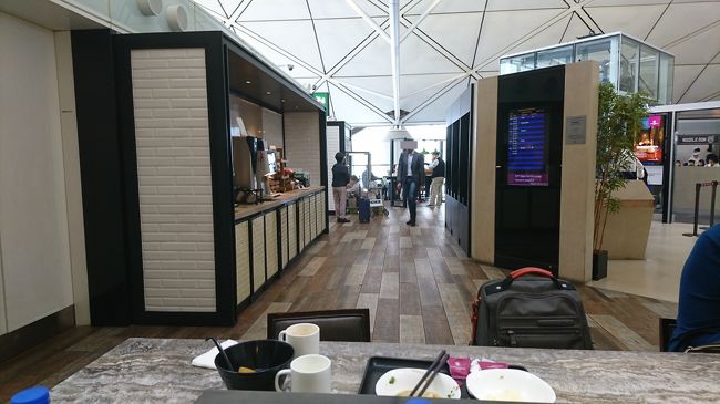 香港国際空港４０番ゲート付近のプラザプレミアムラウンジ
