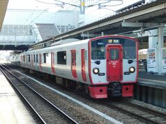 2018.03.30　久留米
熊本駅からいつもの８１５系ながら筑後平野に突如誕生した区間快速に乗り換える。大減便のダイヤ改悪といわれているが、西鉄のダイヤは久留米を冷遇している（と私は思っている）ため、意外と福岡対久留米はＪＲ優位になるかもしれないとひそかに思っている。