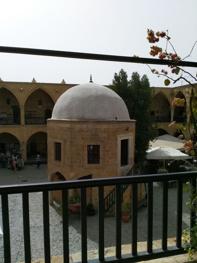 グリーンラインを越え、<br />北キプロス領内へ。<br />