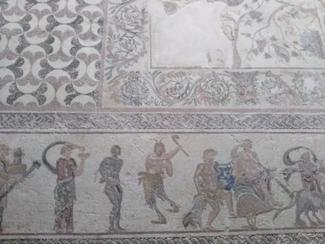 いろいろ物語りがありましたが、<br />どれがどれだか…。