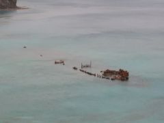 沈船まで、泳ごうと思ったのですが、天気が悪くて寒かったので、断念しました。