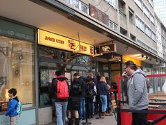 ラーメン屋「匠」。行列ができていました！
私もこの1カ月で2回ほどランチでラーメン屋に行きました。