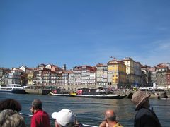 川から対岸の建物をパチリ。この写真、CANONのCMで似たようなのが出たとき、一緒だ！！と思ってうれしくなりました。街の色がカラフルでとてもかわいい。