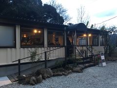 ビストロ いずの蔵　外観
3000円のコースいただきました。
ワインもリーズナブルで、コスパ高し。
また行く。絶対行く。