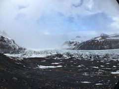 次に向かったのは、アイスランド最大の氷河へ。