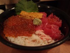 又こい家でまぐろづくし丼が食べたかったが、あいにく売り切れ・・・。
北海ぶっこみ丼を注文。
これが大正解！
あっという間に完食。