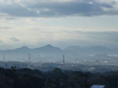 東京を朝５時に出発。
天気は上々です。
用賀から東名に乗り、新東名に乗り継いで、友人たちとの合流地点、駿河湾沼津SAへ。