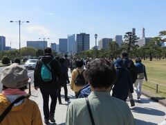 天気も良いし、気持ちいい。でも、平日なのに、結構な人!!