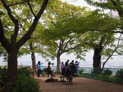 展望台へ

ところで何の疑問もなく、男山って呼んで来たけれど、なぜ男なんだろう？

女山というのもどこかにあるの？