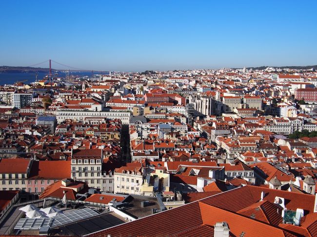 圧巻の眺めです。<br /><br />リスボンを離れるこの日にこの景色が見れて良かった。<br />最後に目に焼き付けていきます。