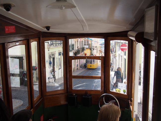 のんびりしたスピードで移動手段としては微妙ですが、<br />こういうのは乗ること自体を楽しむものですね。