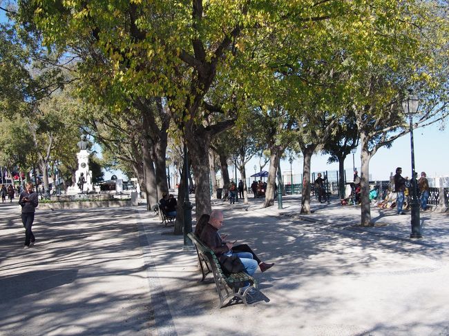 その後もあるき続け、サン・ペドロ・デ・アルカンタラ展望台へ。<br /><br />