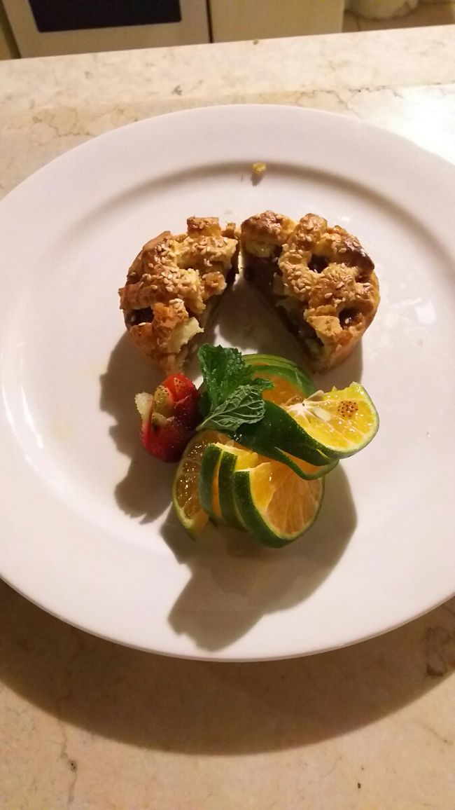 そんな感じでダラダラと長い夕べが更けていくのでした。<br /><br />幸せな３日目に感謝。<br /><br />４日目につづきます。