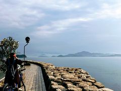 帰り道の海岸線。
瀬戸内海の綺麗さに感動！
16：30までにレンタサイクルを返さねばなので急いで帰宅。
電動自転車ありがとう。
