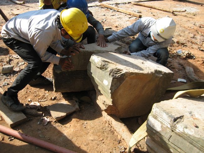 アンコールワット遺跡復元