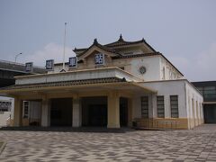 続いて、台鉄高雄駅の旧駅舎へ。
日本統治時代の名残です。