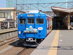 下吉田駅から富士山駅まで。列車はトーマスランド号。列車は二両編成。
車内はラッシュ並みの大混雑。大部分が海外の方・・・
ただ、富士山駅での降車は少なく、皆さん河口湖方面へ。
