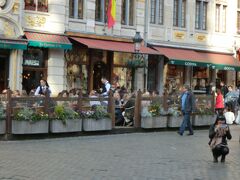 夕食後、グランプラスのゴディヴァで・・・