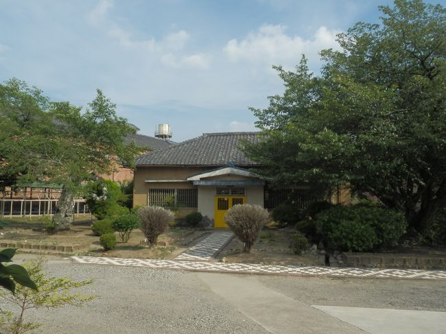 第一寮と第二寮の間に建っていた第13実習場．