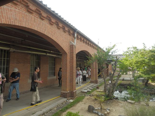 構内仕切兼病監浴場接見所の仕切の外側(娑婆側)．<br />屋根付きの廊下になっていた．