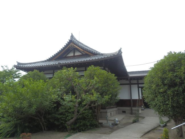 日本聖公会奈良基督教会敷地内には幼稚園もある．<br />写真が園舎となる．<br />日本聖公会奈良基督教会親愛幼稚園舎．<br />1929(S4)年建造，木造，桟瓦葺一部銅板葺，国重要文化財．<br />