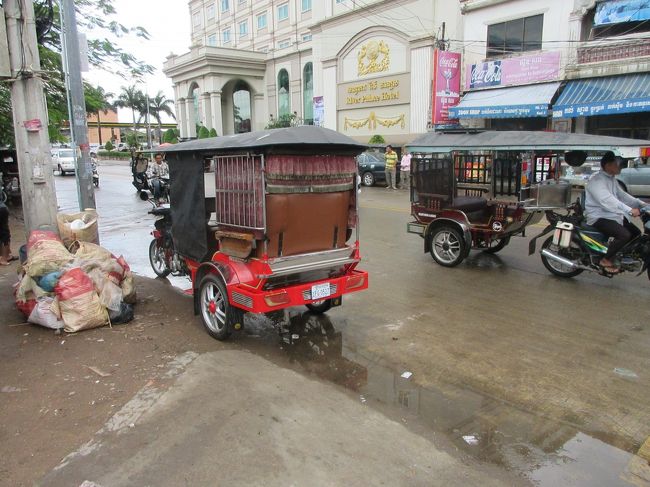 ホテル前の様子です。