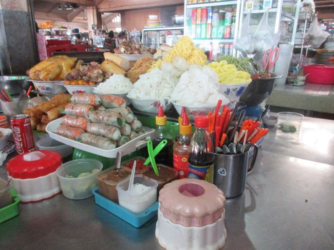 カンボジアは、ベトナムの食べ物もけっこうあります。