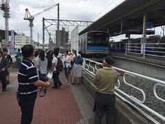 2015年５月30日、朝8:30、石巻駅へやってきた。
ホントは始発に乗ろうと思ってアラームセットしてたけど、
前日に兵庫県民３名と飲みすぎて華麗に寝過ごした。

目覚めた時には、上空を取材で飛ぶヘリの音が響き渡っていた・・・