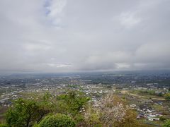 ワインカーヴで1通り試飲を終えた後は、温泉施設「天空の湯」へ。露天風呂から見える景色に甥っ子たちも大喜び。お風呂のあとは再びワインカーヴへ(笑)