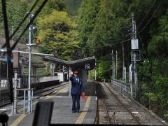 　奥泉駅を後にします。