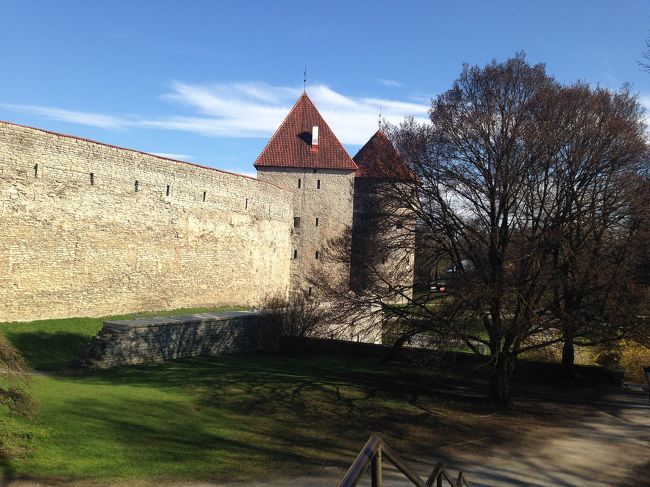 タリンの旧市街は城壁で囲まれていた。