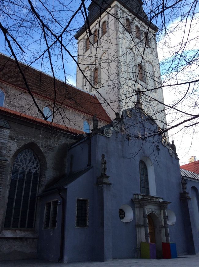 聖ニコラス教会<br />「死のダンス」（ベルント・ノット作）で有名な教会<br />4世紀中盤にヨーロッパ全土で大流行したペスト（黒死病）や戦乱で恐怖にとりつかれた人々が狂乱状態になり、倒れるまで踊り続けた様子が表現してある。ぜひ見たかったけどちょうどタリンに滞在している時は休館で見ることが出来なかった。