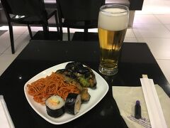 金曜仕事終了後、羽田空港の国際線ターミナルへ
ANAラウンジでいつもの炭水化物定食w