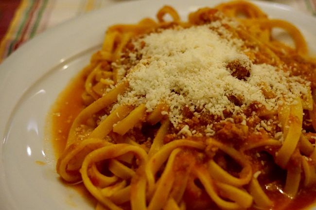 ローマなのにボロネーゼ。ちょっと汁っぽい。