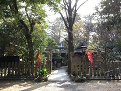 苑内の白雲神社