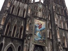 『ハノイ大教会』セントジョセフ教会

2年前、スペイン巡礼（カミノ･デ･サンティアゴ)ひとり旅に出かけた娘あーちゃん
乗り継ぎのハノイでの待ち時間は10時間
「町に出てみたら？」と私に言われて向かったのがここ