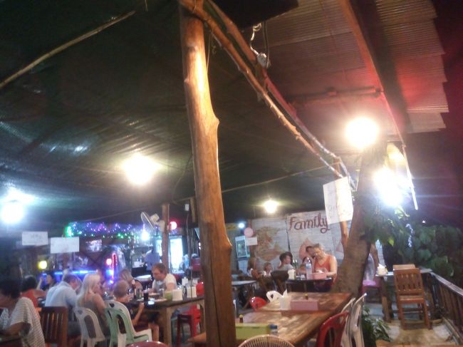 ありがとう。FAMILY RESUTAURANT。また来年来ますからね。