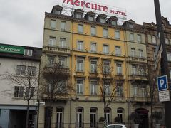 ストラスブールで宿泊したホテルは「Mercure Strasbourg Centre Gare」。ストラスブール駅前のホテル。
建物や設備は古さを感じたが、明日も鉄道移動なので利便性を最重視。
