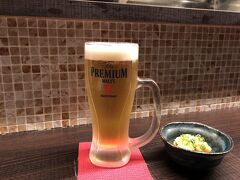 まずは生中を。
プハーッ(；´Д｀)
朝から運転お疲れさまでした。