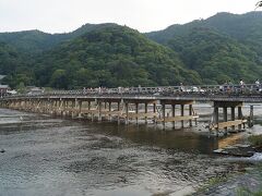渡月橋
嵐山一の観光ポイント。