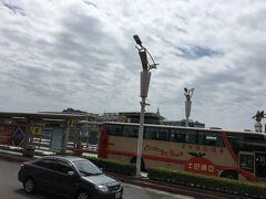現地時間10時過ぎに台北松山空港に到着&#9992;️
雲が出てますが良いお天気！
気温もちょうど良い感じ～★