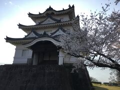 高知城と同じく国重要文化財、宇和島城。現存する12天守のひとつ。
