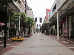 仙台一の繁華街と言えば「一番町」

一番町四丁目商店街をぶらぶら歩きましょう～。
三越百貨店や地元の藤崎百貨店もあって、買い物と食事が出来ますね。