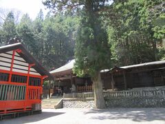 奈良井宿の端にある鎮神社
奈良井宿に疫病が流行り、これを鎮めるために祀られた。